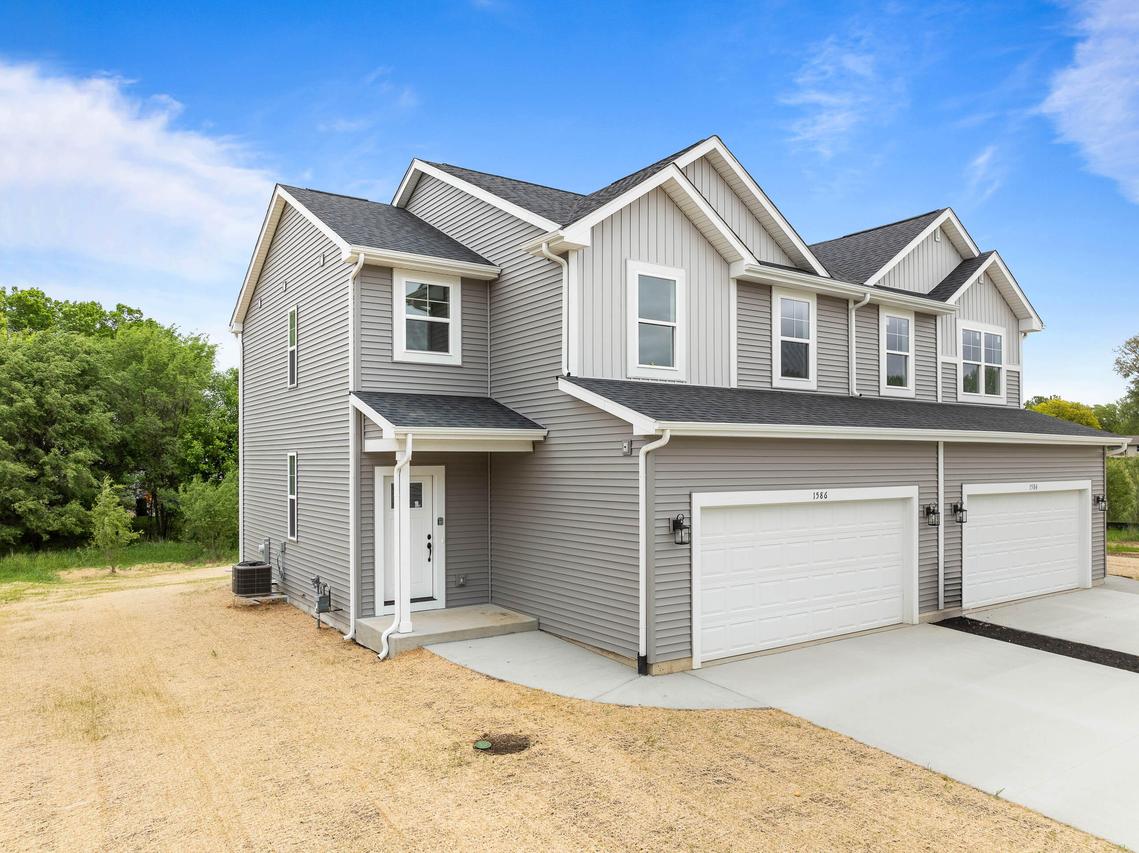 1567 Meadowview Ct, Whitewater, WI 53190