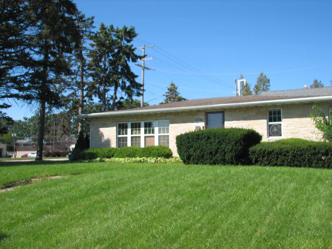 7426 Pershing Blvd, Kenosha, WI 53142