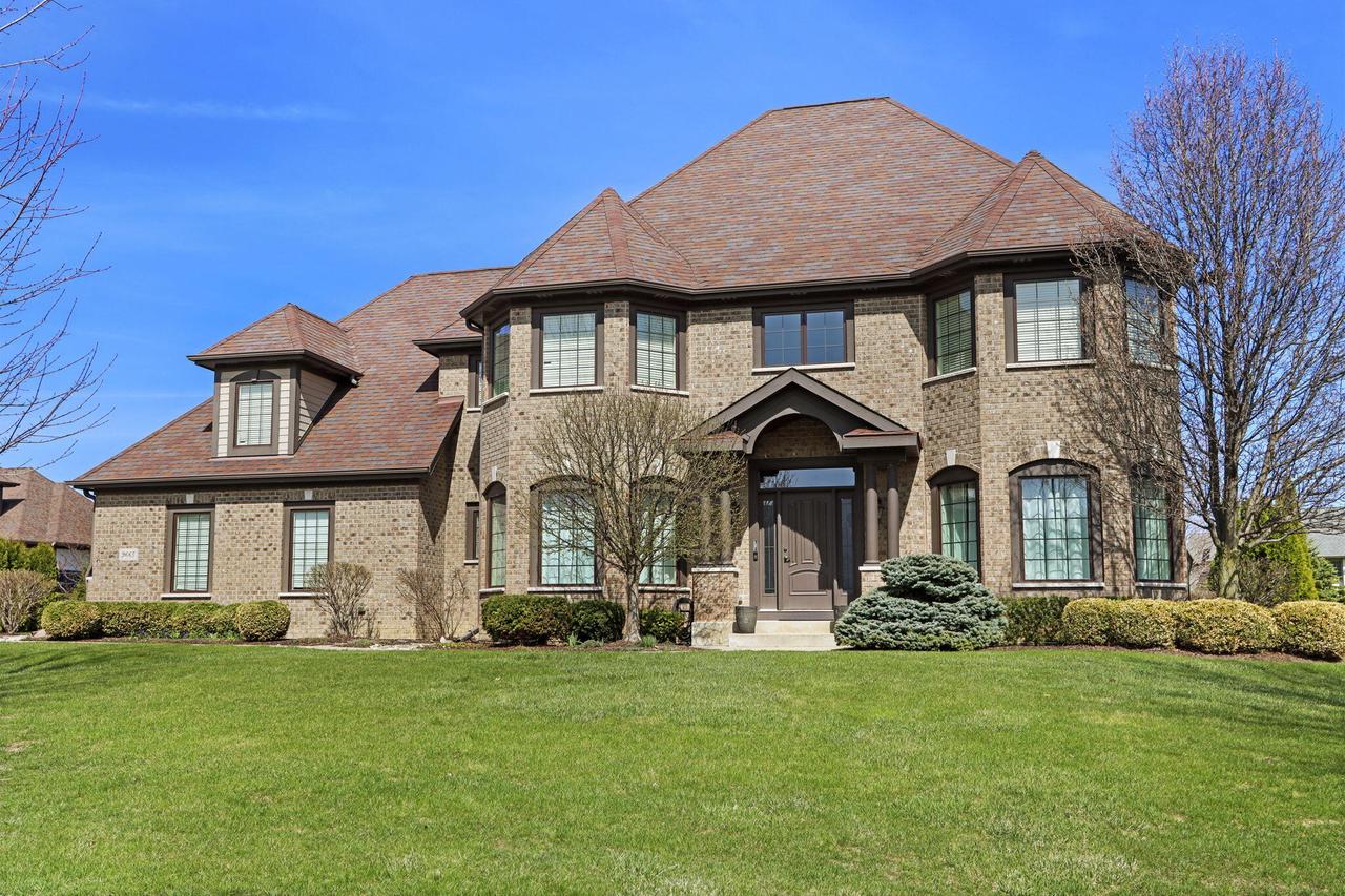 9665 Meadowdale Ln, Pleasant Prairie, WI 53158