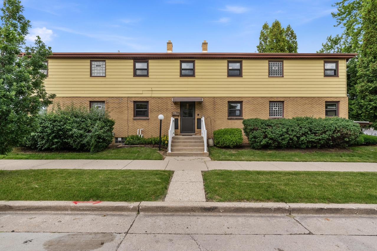 4031 W Morgan Ave, Milwaukee, WI 53221
