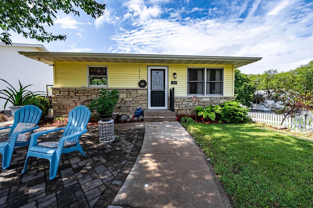 1515 Caroline St, Campbell, WI 54603