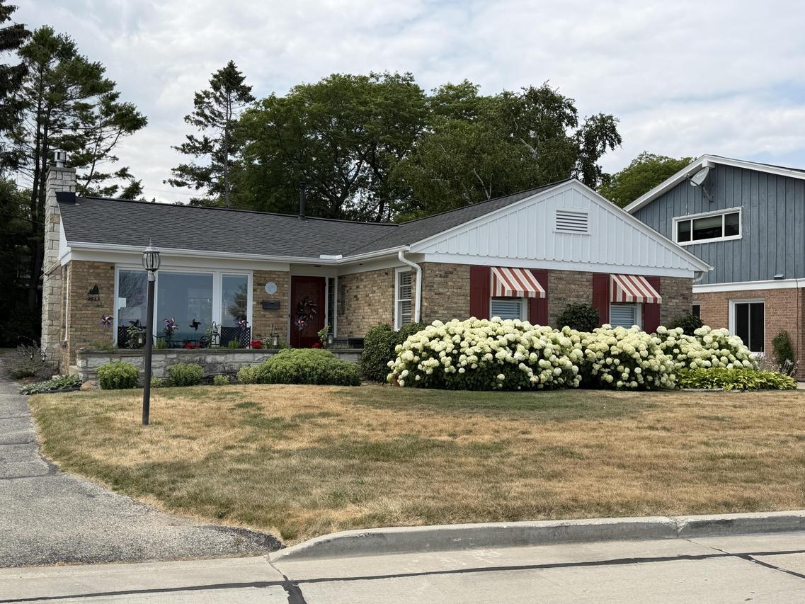 2822 Michigan Blvd, Racine, WI 53402