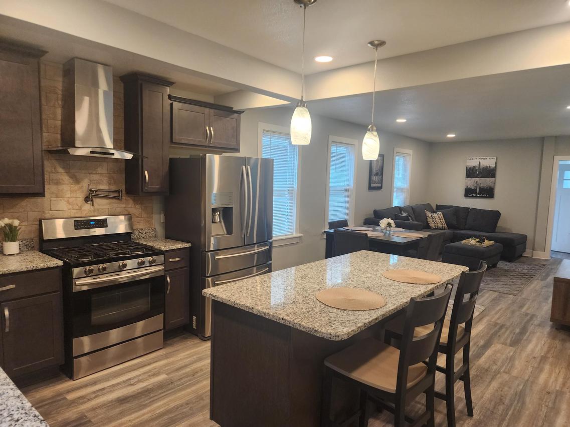 2540 N Booth St, Milwaukee, WI 53212