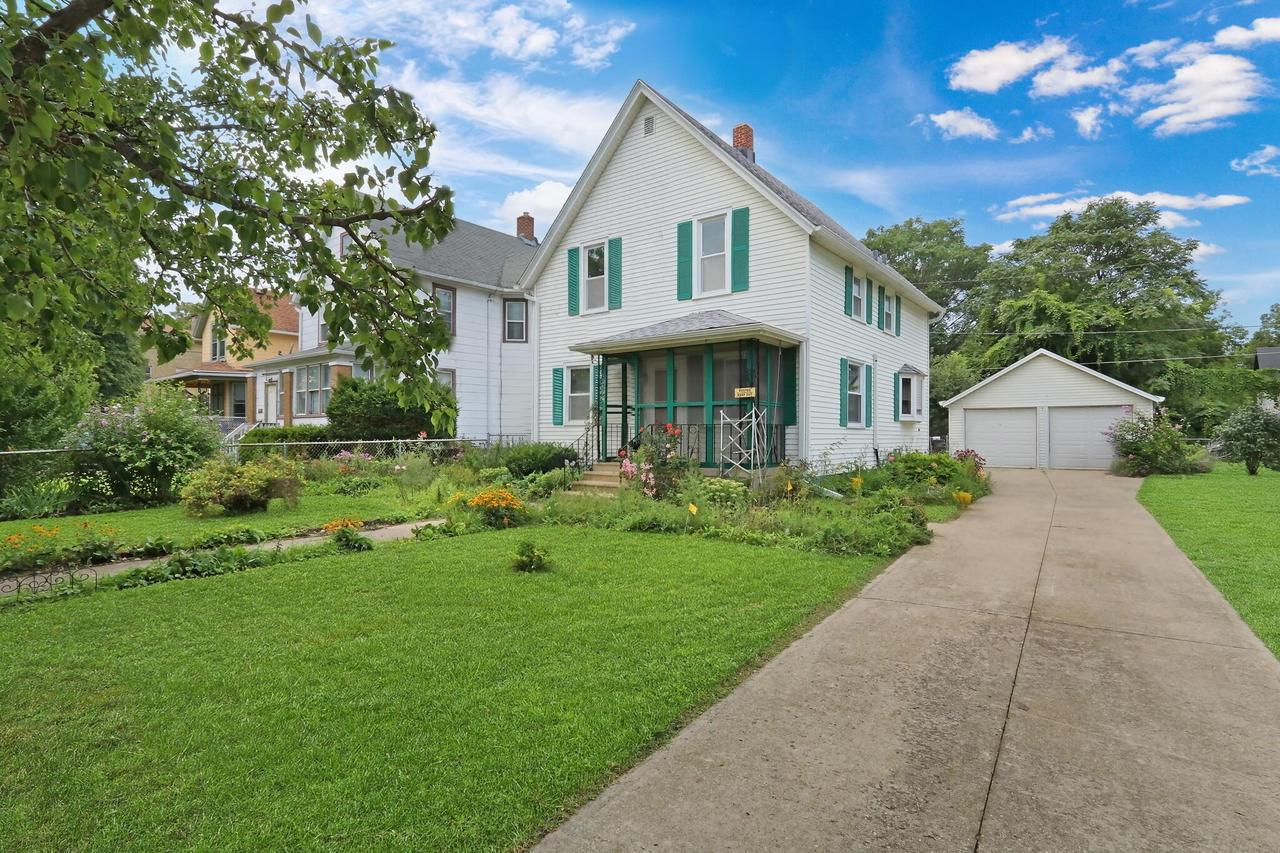 1604 54th St, Kenosha, WI 53140