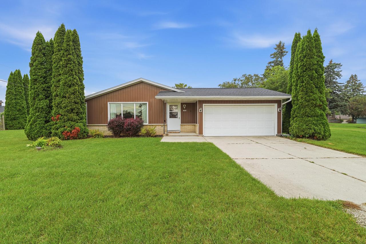 4302 E Parke Ridge, Sheboygan, WI 53083