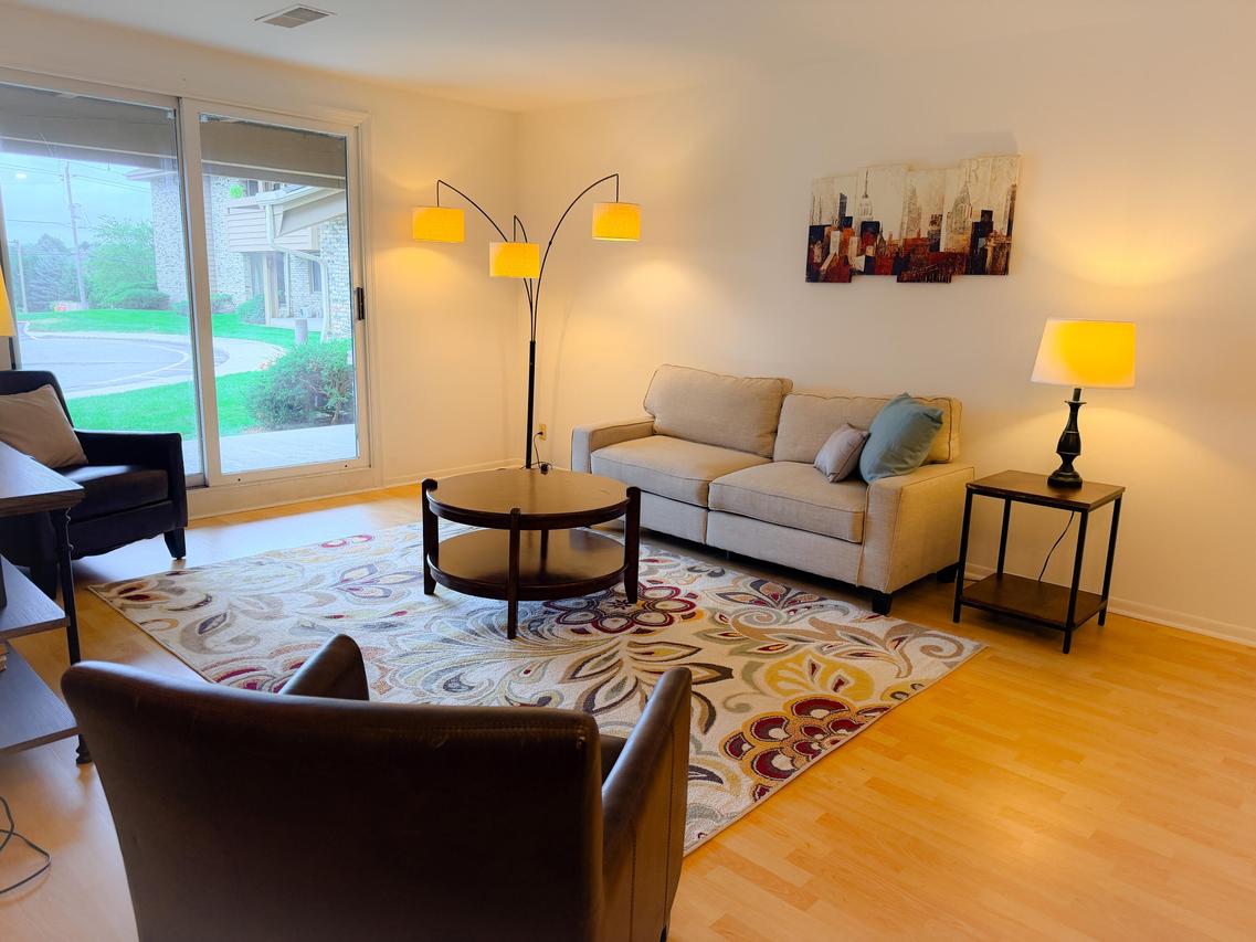 2101 W Good Hope Rd #102, Glendale, WI 53209