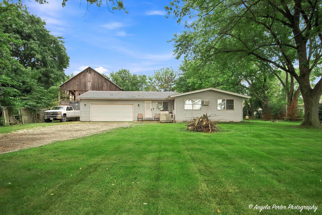 11811 304th Ave, Salem Lakes, WI 53179