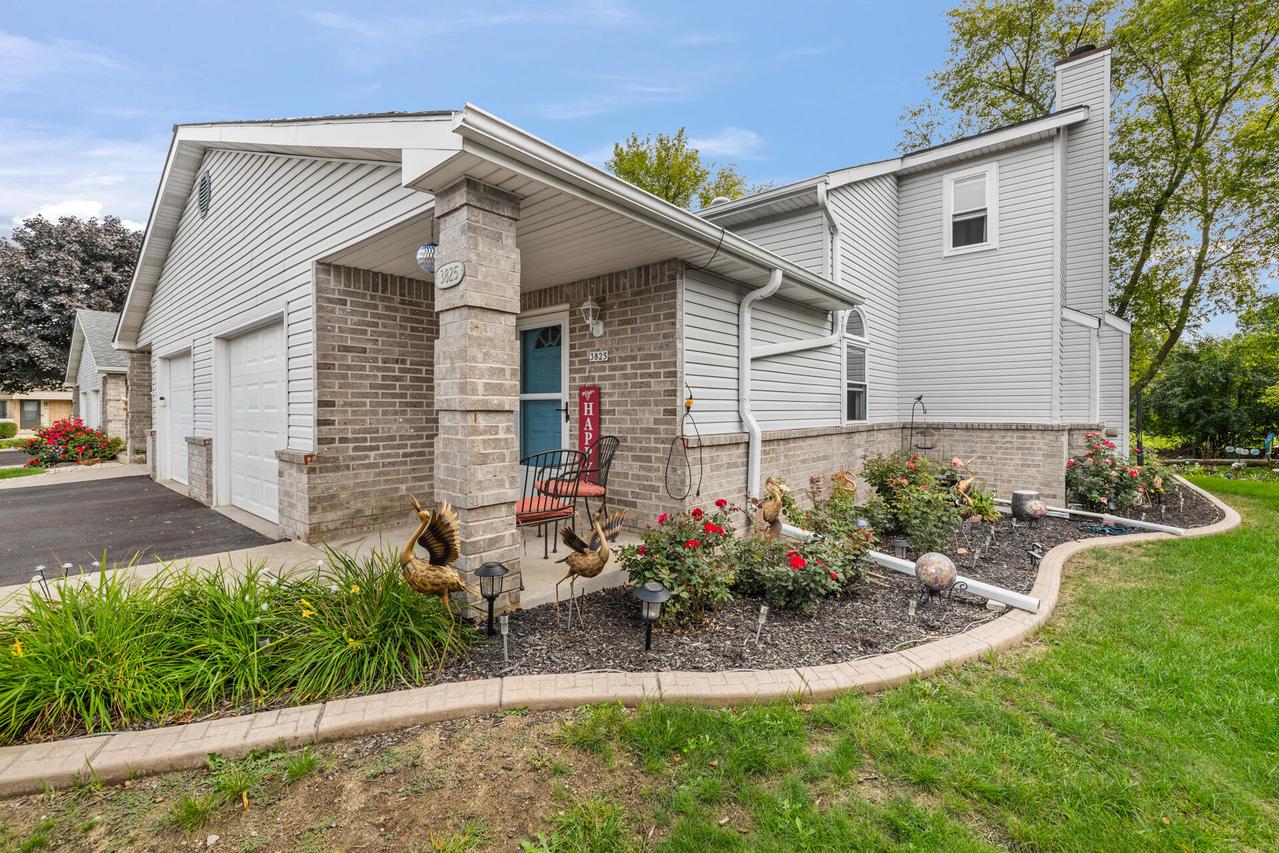 3825 W College Ave, Franklin, WI 53221