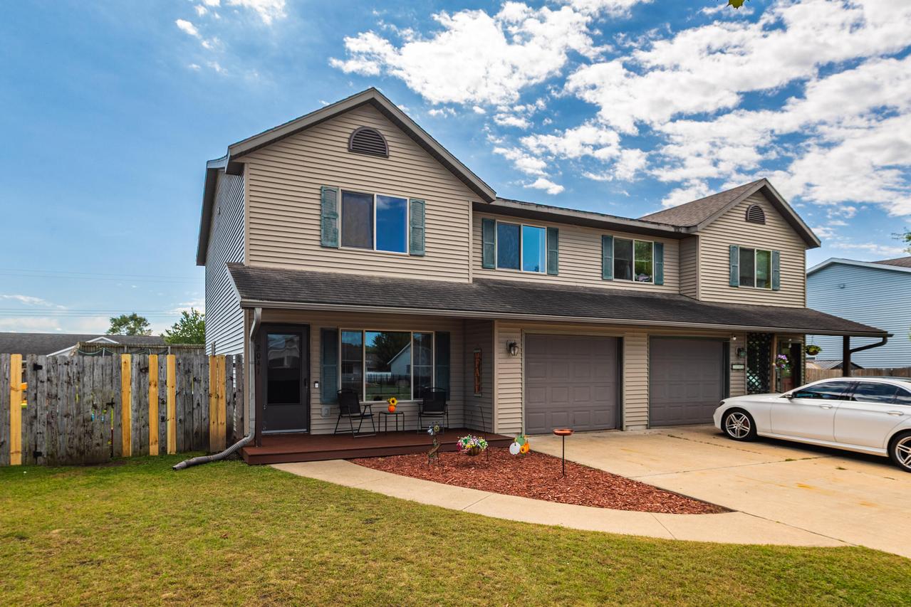 2041 River Rd, Sparta, WI 54656