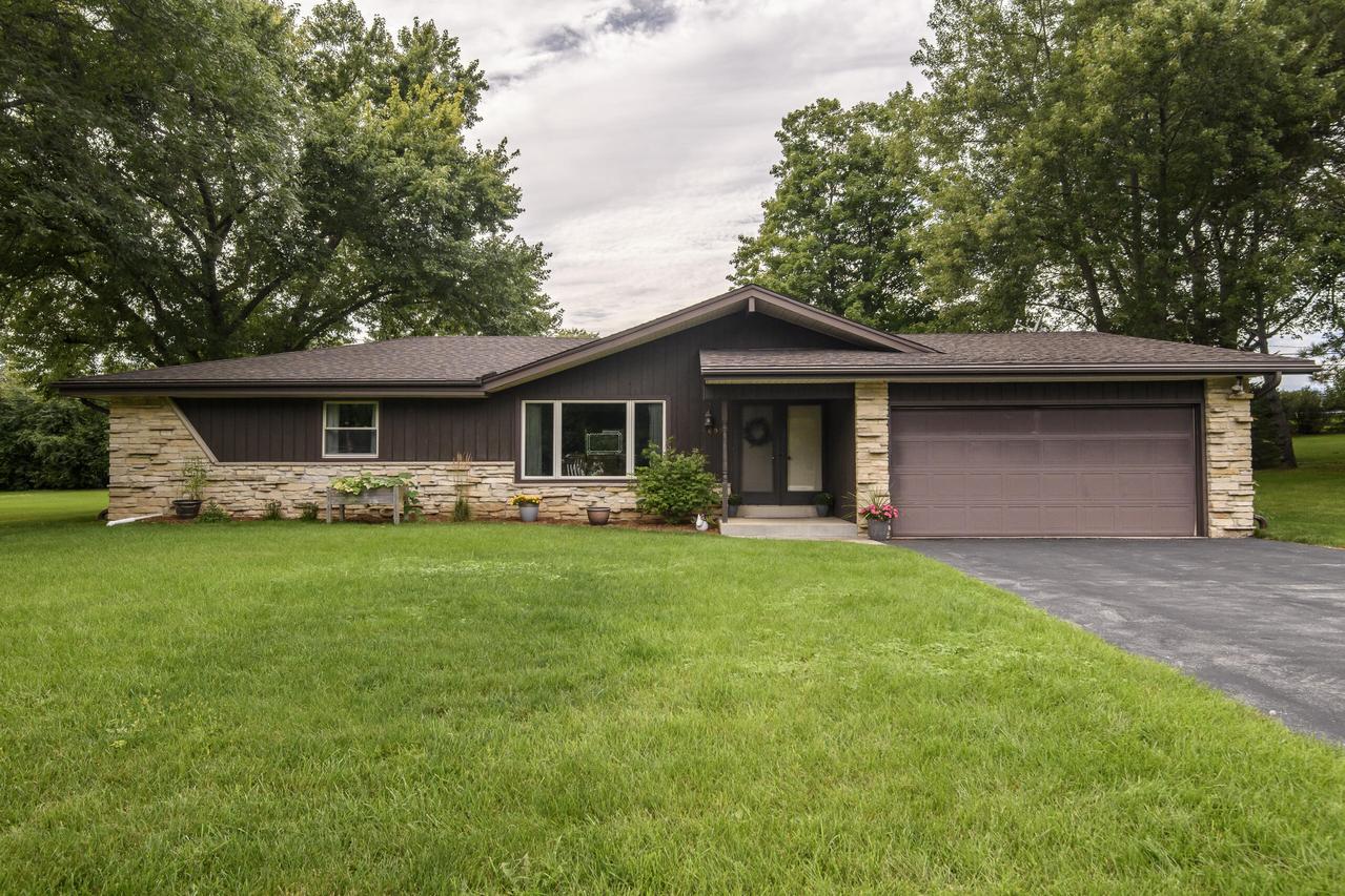 4695 Wessex Dr, Brookfield, WI 53045