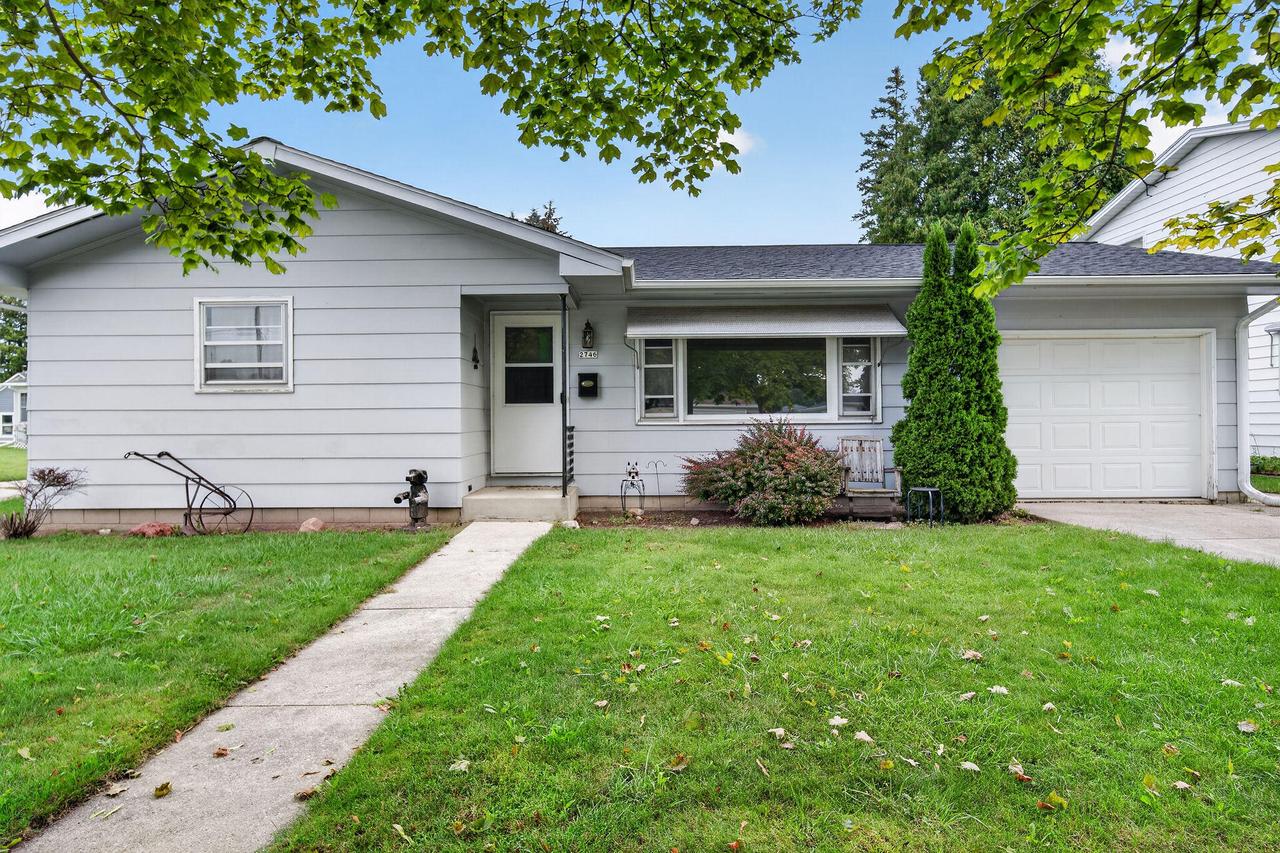 2746 Saemann Ave, Sheboygan, WI 53081