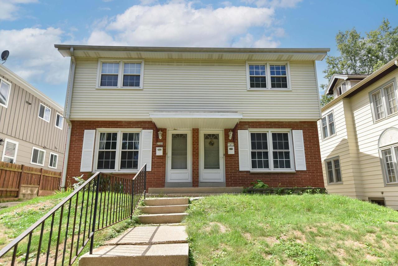 2109 N 70th St #2111, Wauwatosa, WI 53213