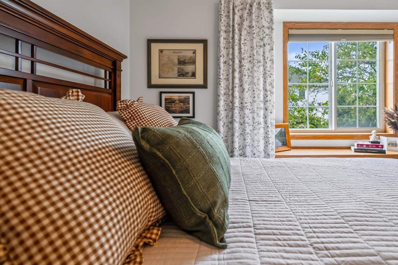 401 W Aspen Dr #1, Oak Creek, WI 53154