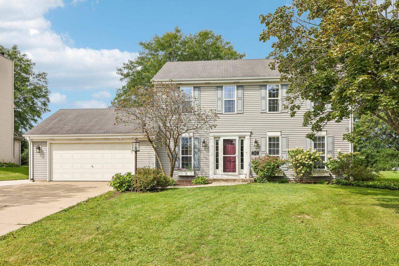 4441 S 116th St, Greenfield, WI 53228