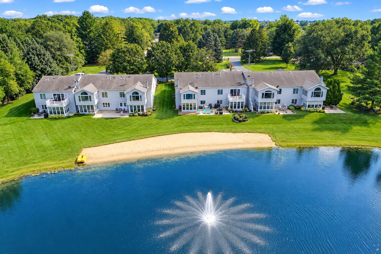 W4776 Potter Rd #5, Lafayette, WI 53121