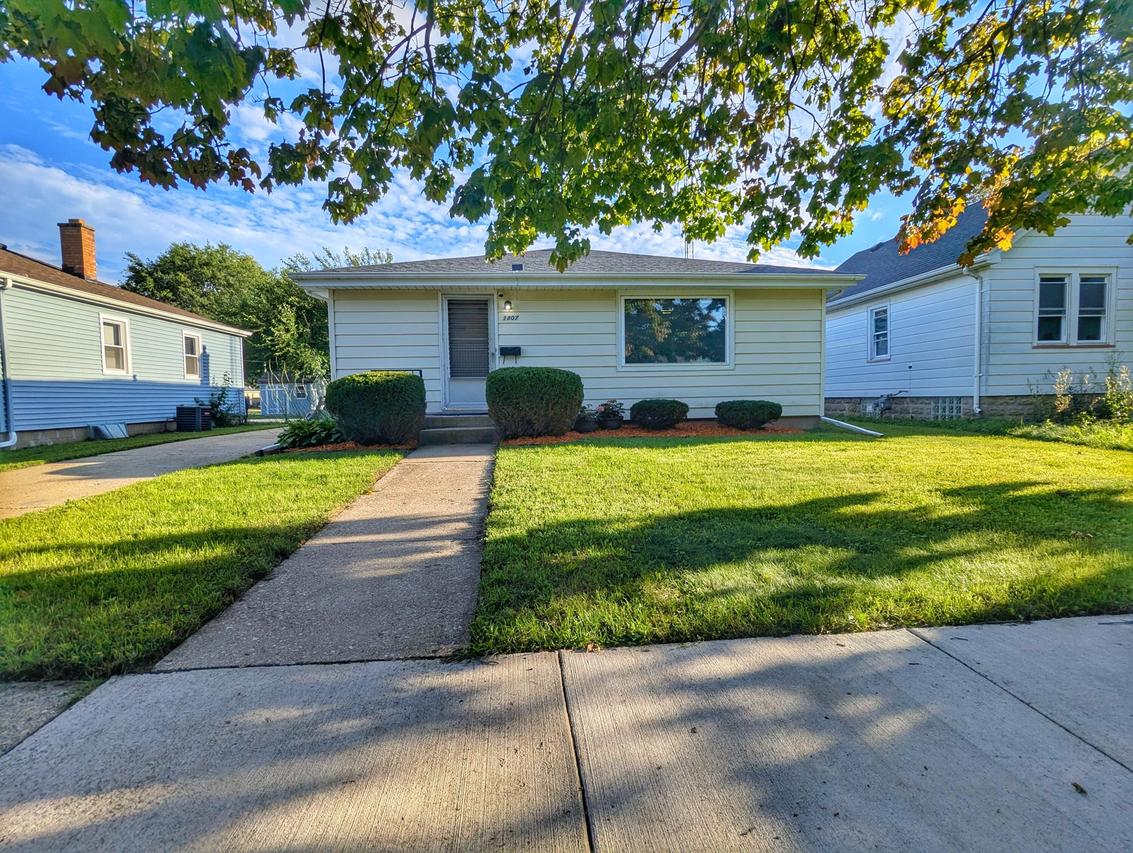 1807 28th St, Kenosha, WI 53140