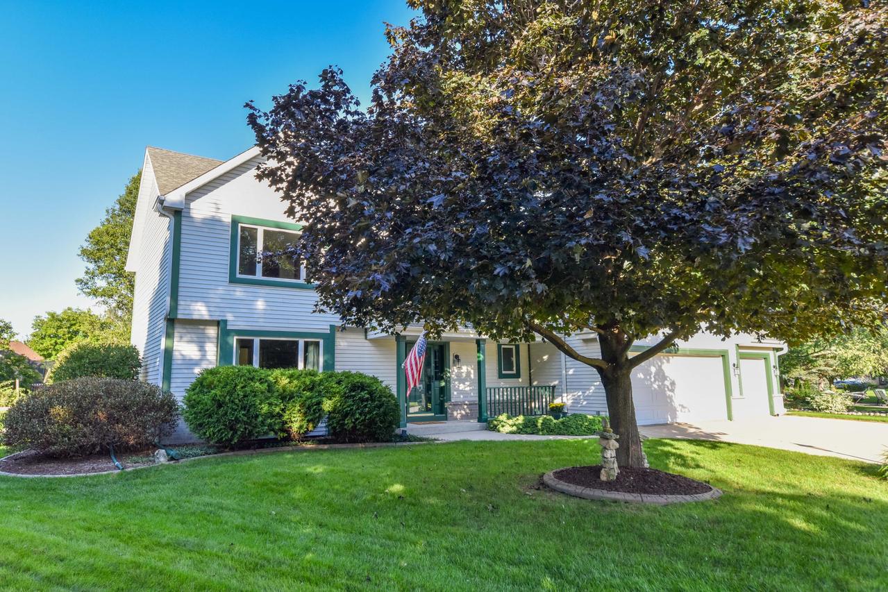 N58W24838 Cardinal Ct, Sussex, WI 53089