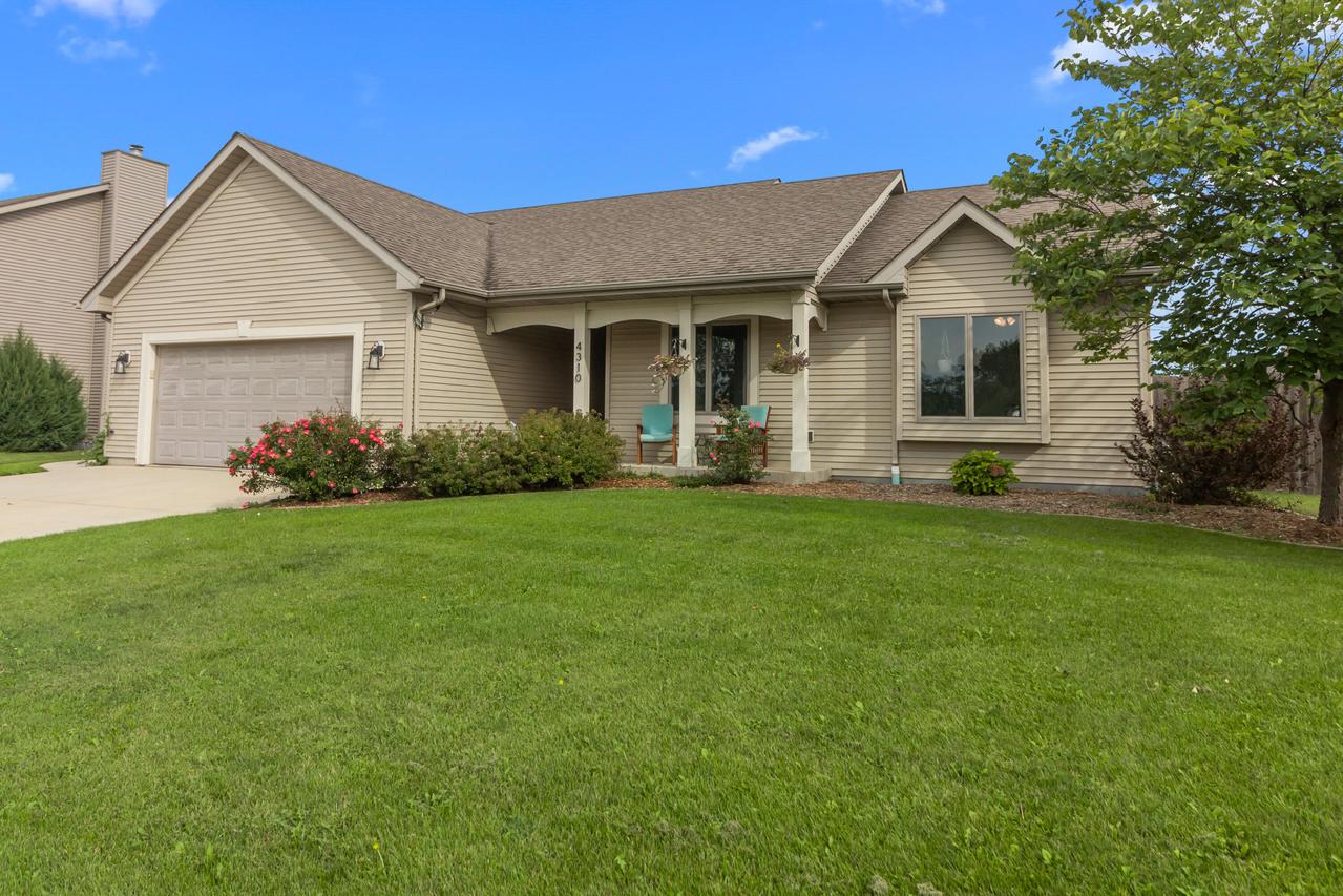 4310 20th Pl, Kenosha, WI 53144