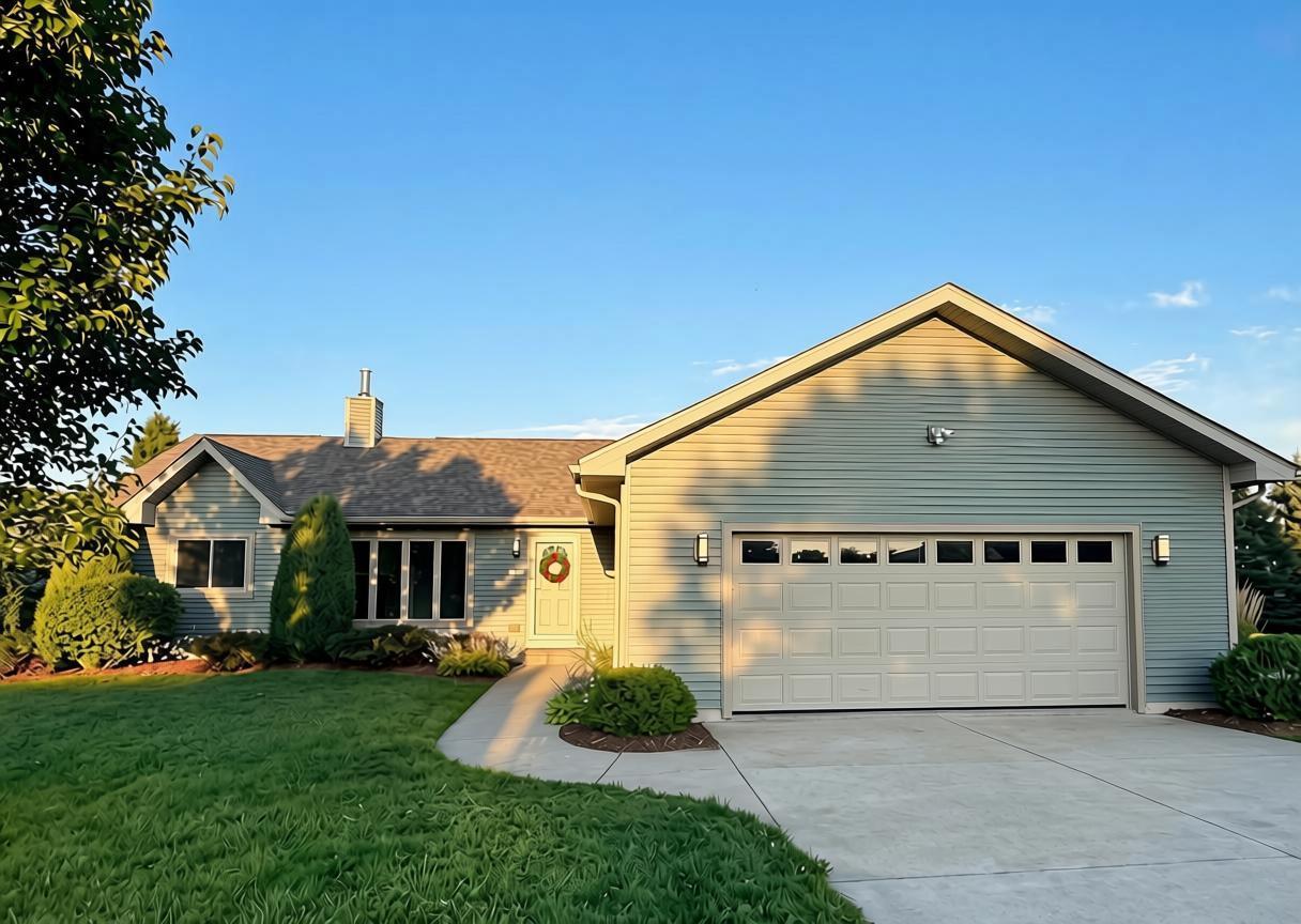 N7816 Maple Ridge, Ixonia, WI 53066