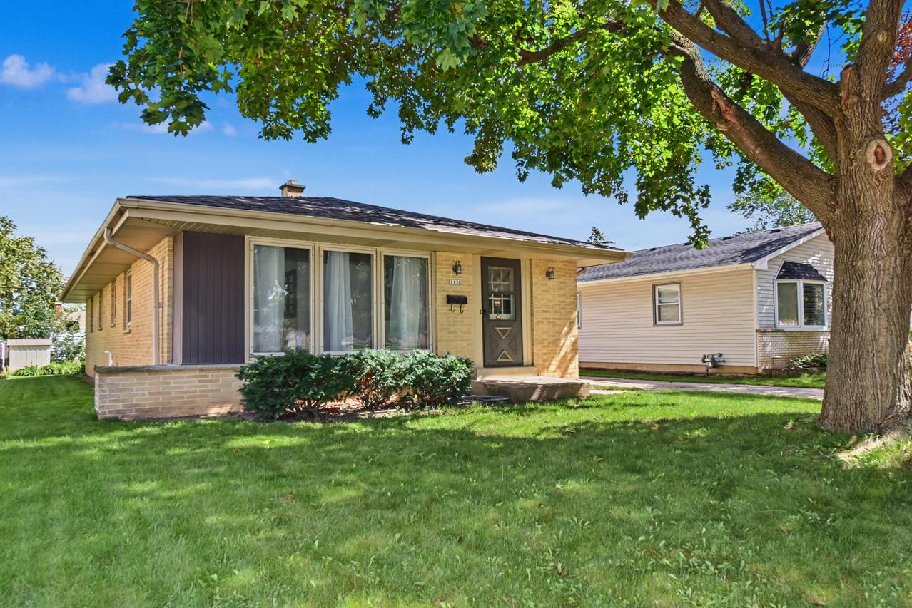 1138 S 120th St, West Allis, WI 53214