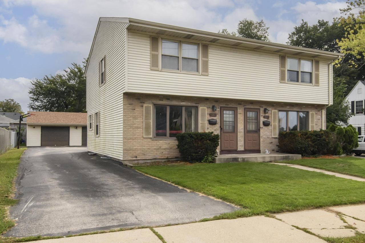1425 Pewaukee Rd, Waukesha, WI 53188