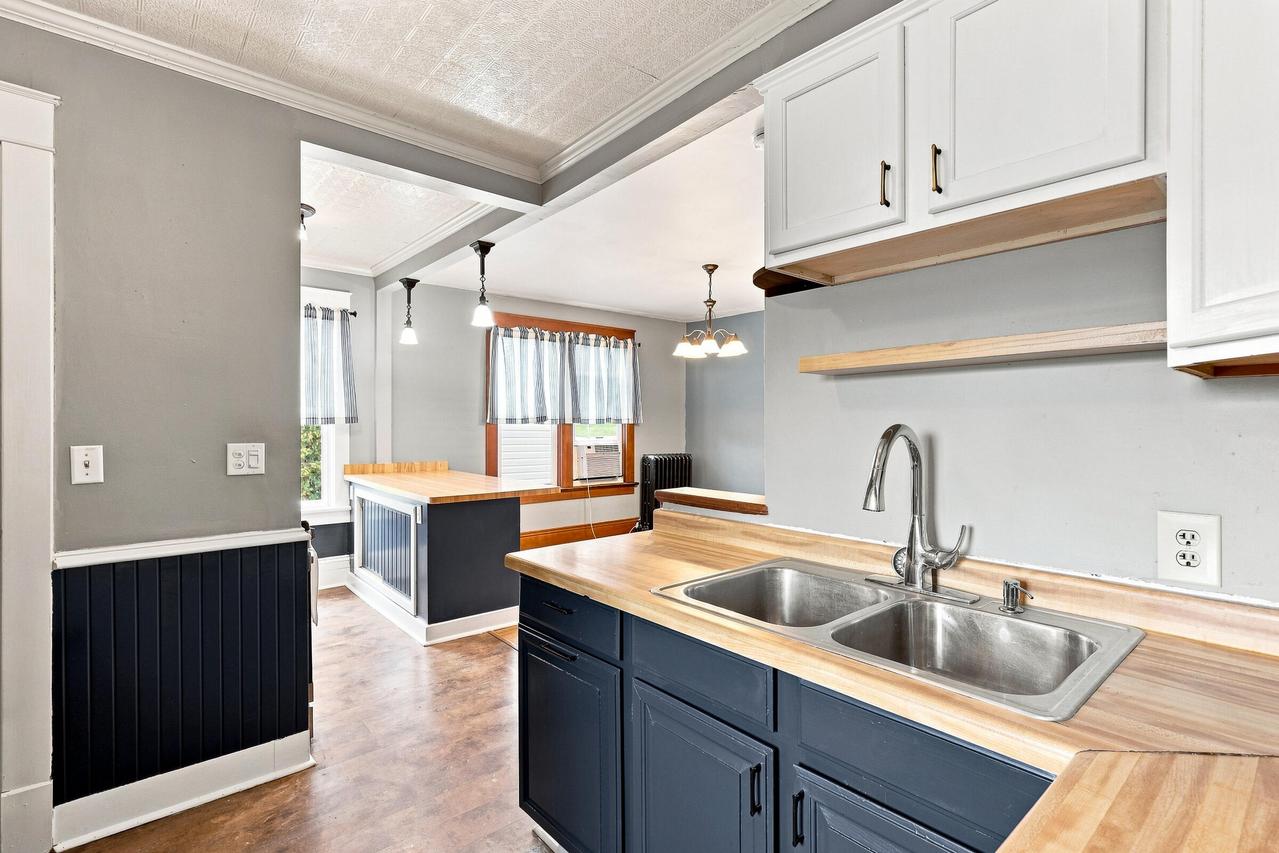 204 Park St, Sheboygan Falls, WI 53085