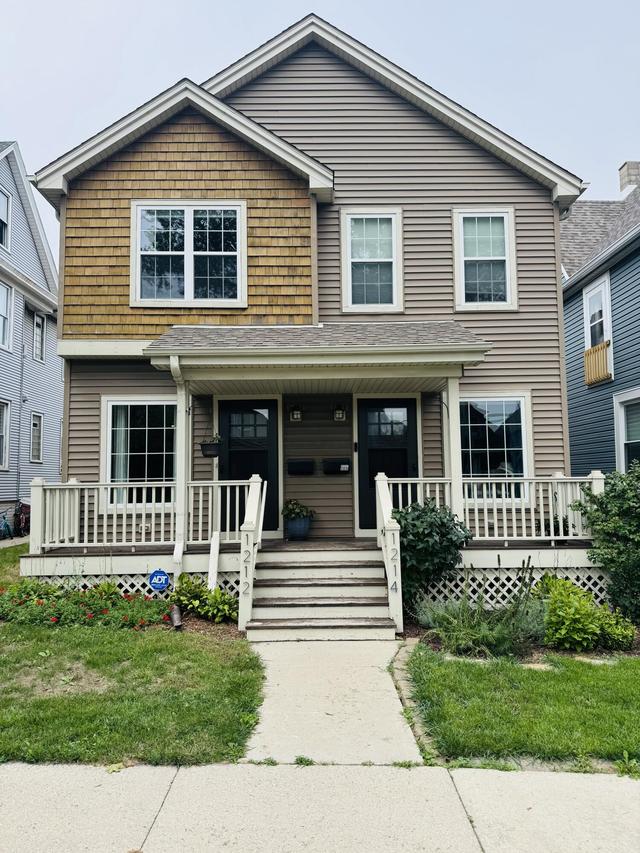 1212 E Russell Ave, Milwaukee, WI 53207
