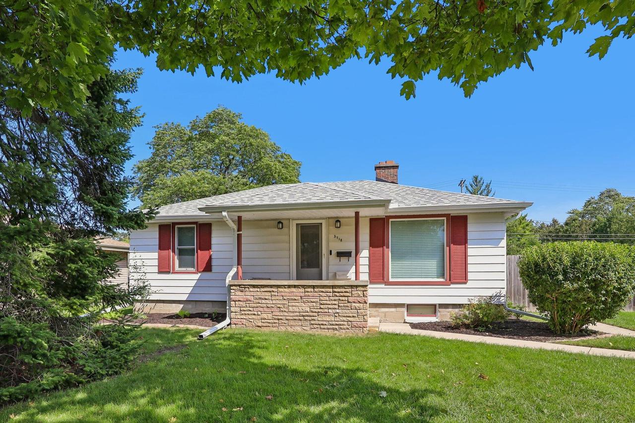 3718 S 85th St, Milwaukee, WI 53228