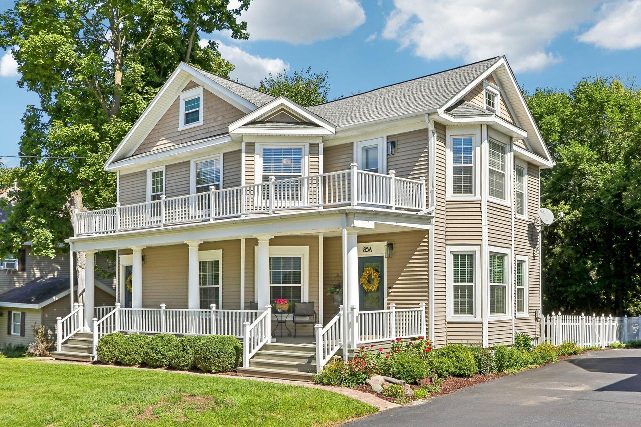 85 Clover St, Williams Bay, WI 53191