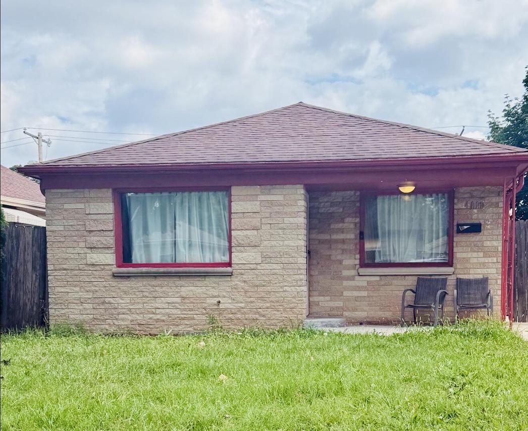 4110 N 61st St, Milwaukee, WI 53216