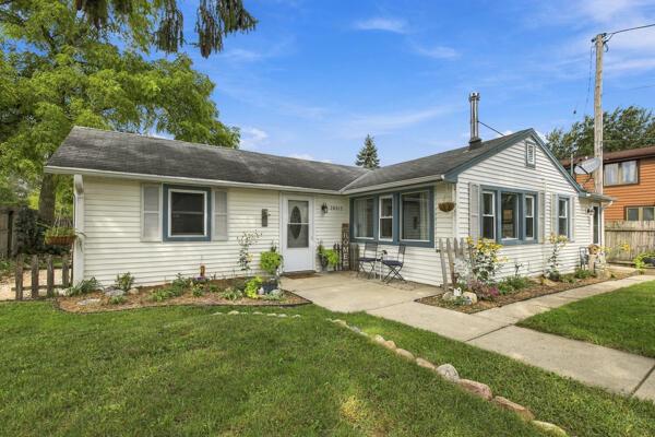 26215 S Wind Lake, Norway, WI 53185
