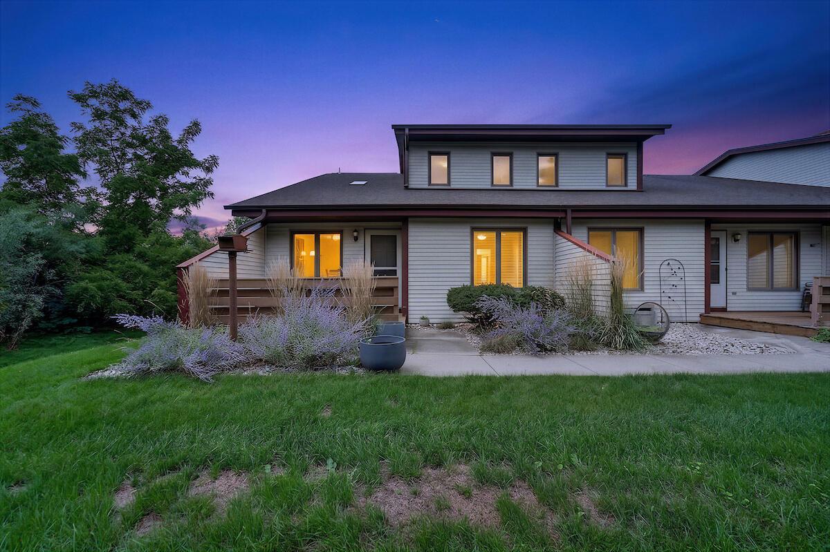 3723 Cheyenne Ct, Caledonia, WI 53404