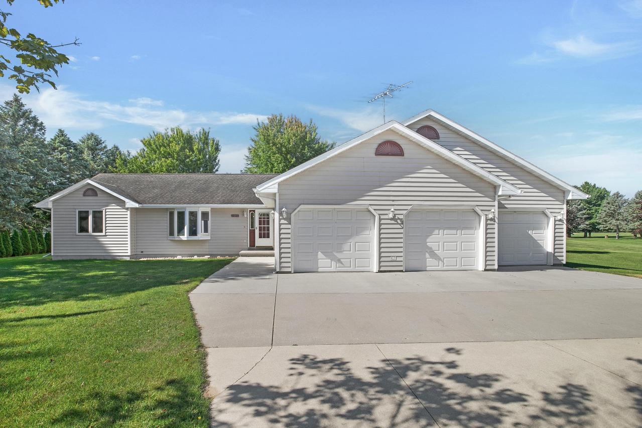 12120 Marken Rd, Meeme, WI 53042