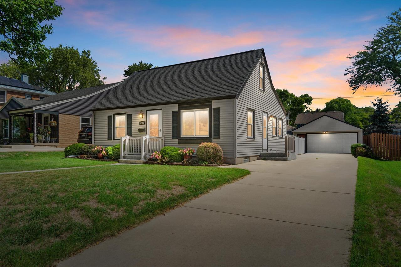 4386 S Burrell St, Milwaukee, WI 53207