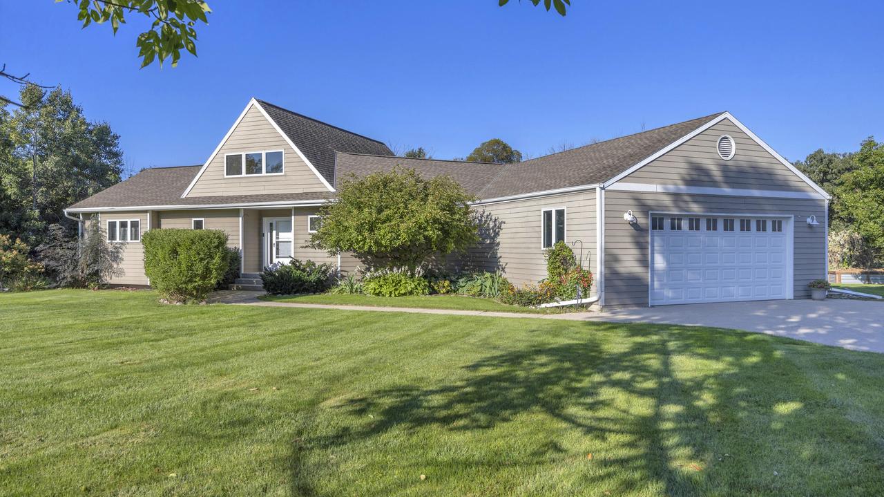 N5522 Rademann Dr, Fond Du Lac, WI 54937