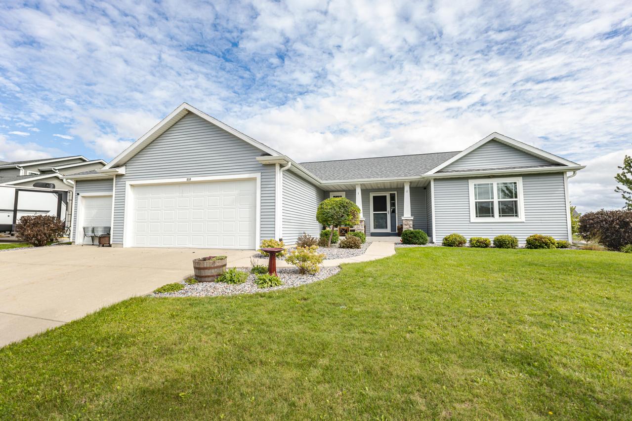 354 Rosewood Ave, Lake Mills, WI 53551