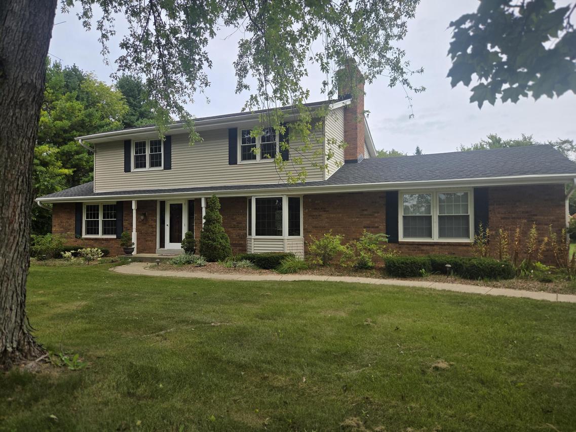 5778 Apple Blossom Ln, Trenton, WI 53095