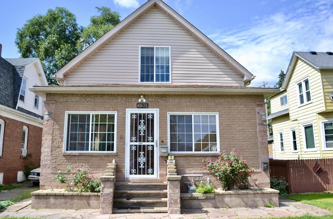 6632 18th Ave, Kenosha, WI 53143