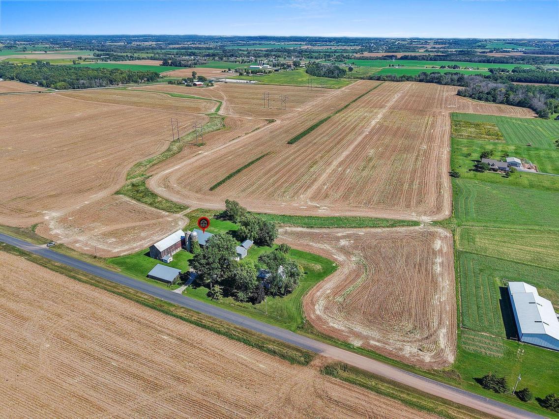 6905 Shanty Rd, Wrightstown, WI 54126