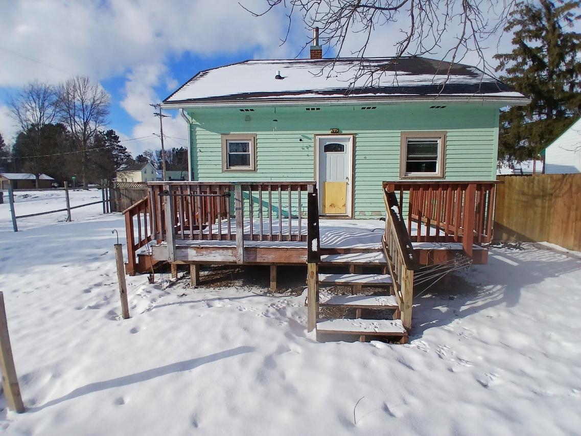 114 W 2nd St, Barron, WI 54841