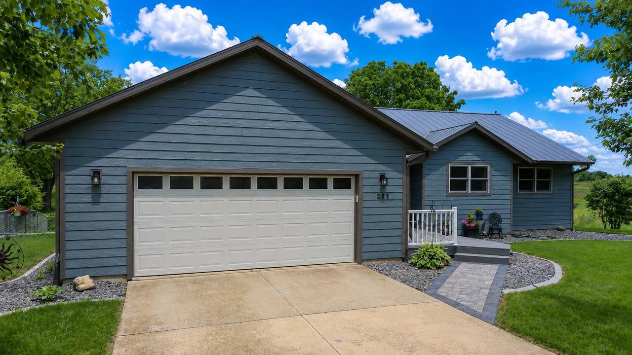 203 Willow St, Viroqua, WI 54665