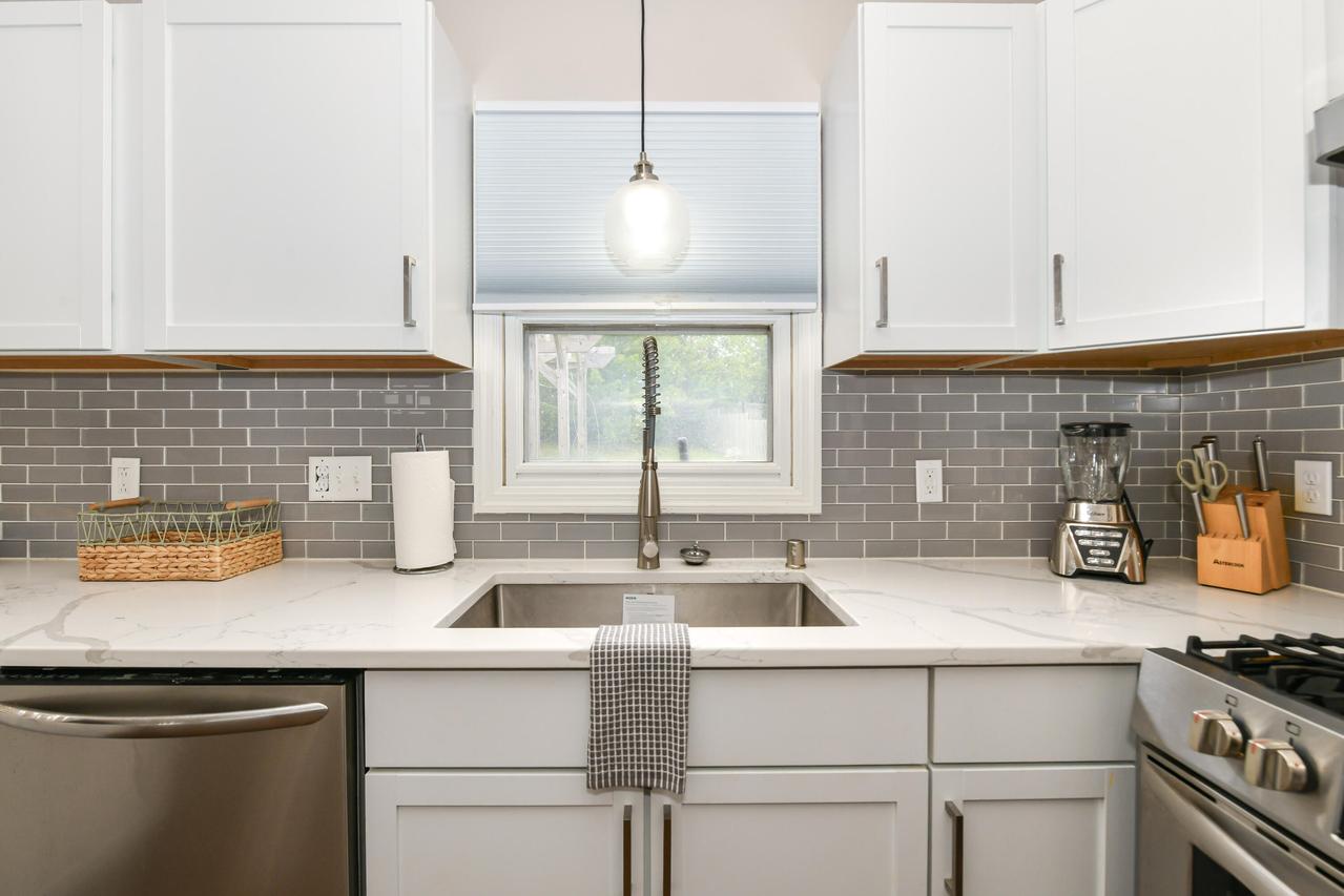 8969 W Hustis St, Milwaukee, WI 53224