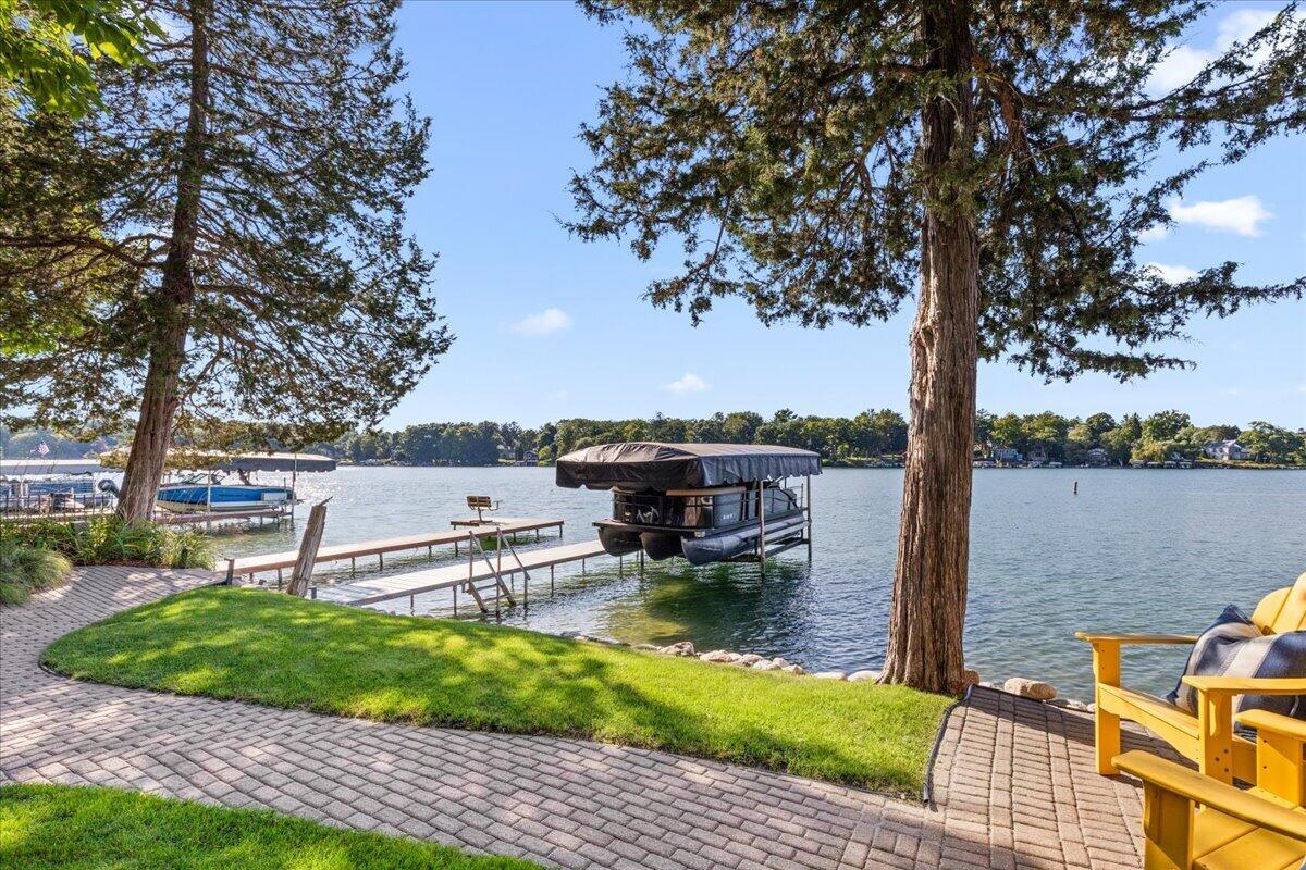 4763 Fontana Beach, Polk, WI 53095