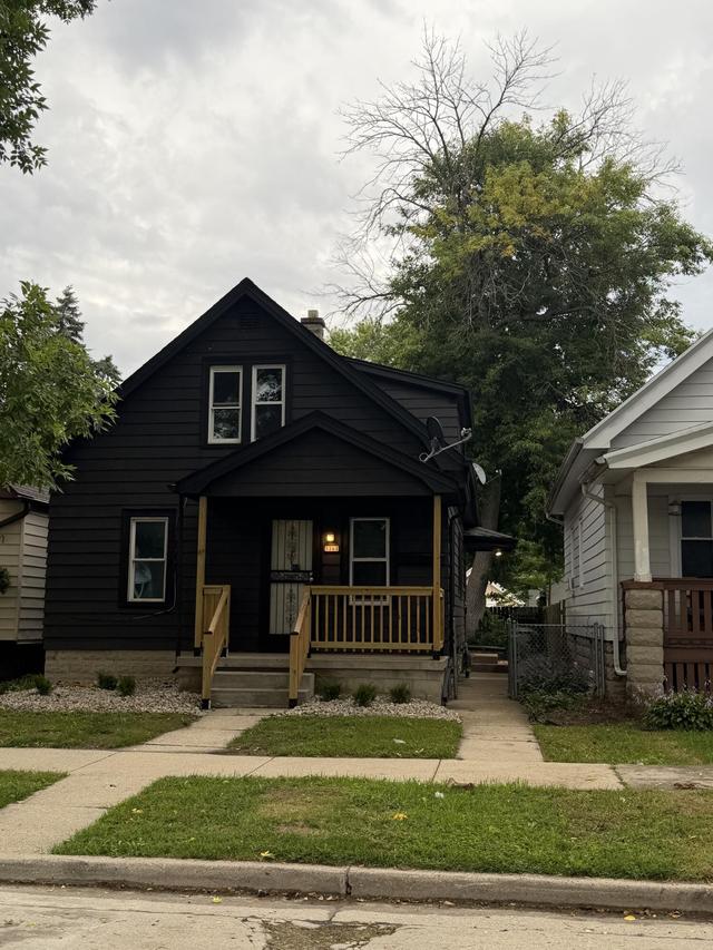 5368 N 39th St, Milwaukee, WI 53209