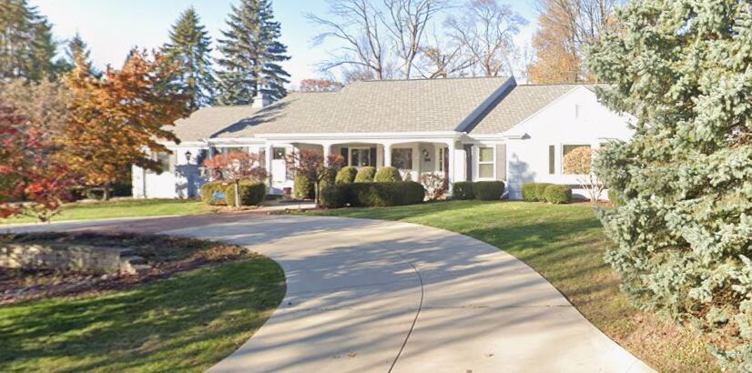 550 E Lake Hill, Whitefish Bay, WI 53217