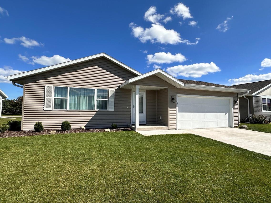 1033 Cole Ct, Sheboygan Falls, WI 53085