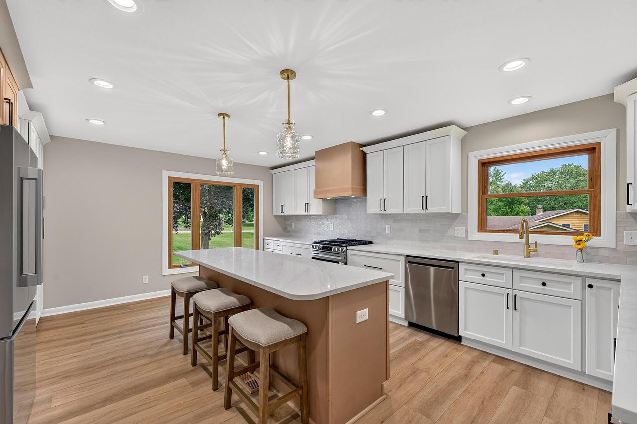 8153 W Holly Rd, Mequon, WI 53097