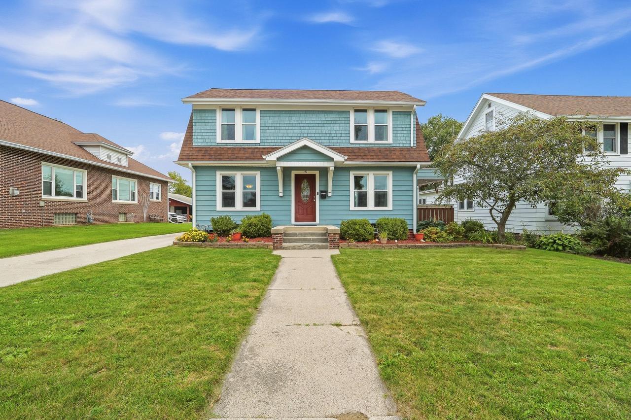 121 Hein Ave, Plymouth, WI 53073