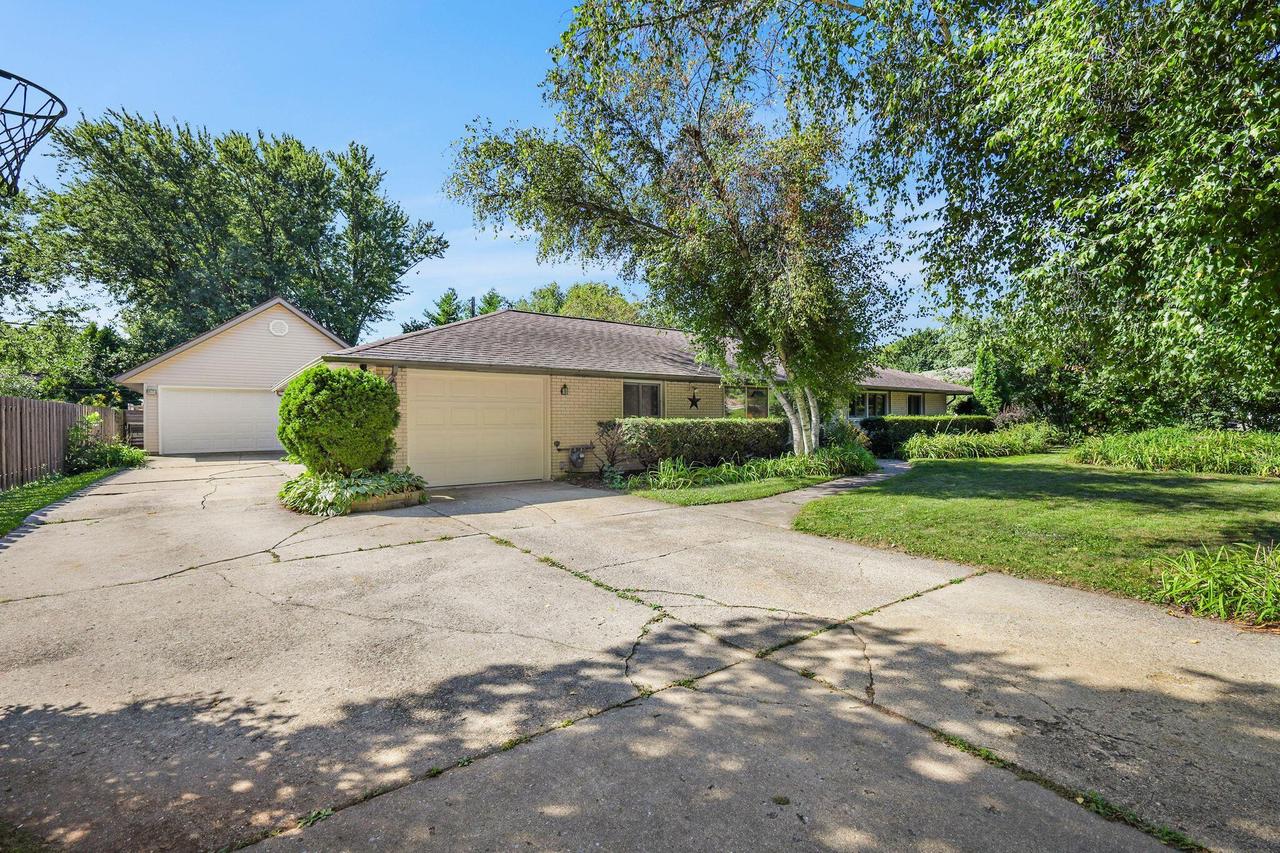 5805 Yorkshire Rd, Madison, WI 53711