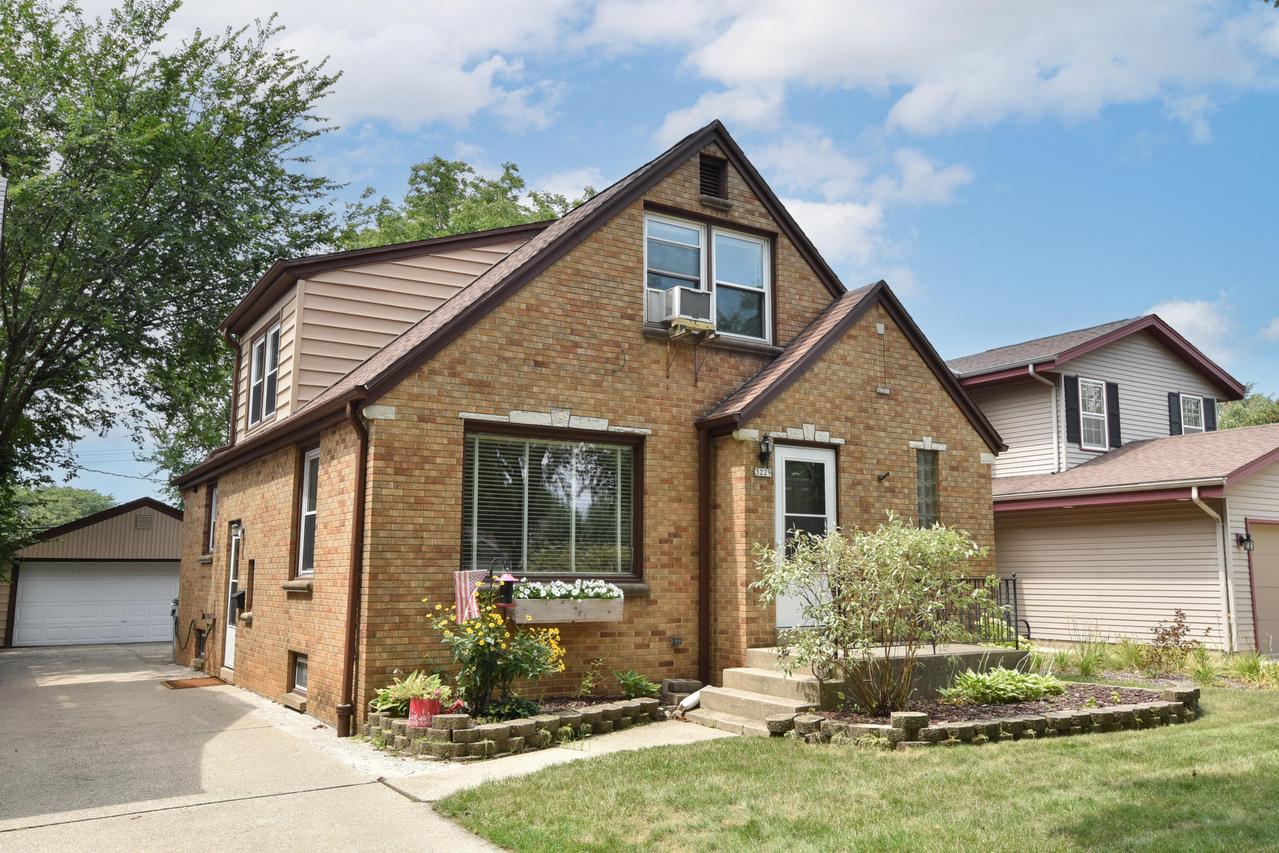3229 S 56th St #3229A, Milwaukee, WI 53219